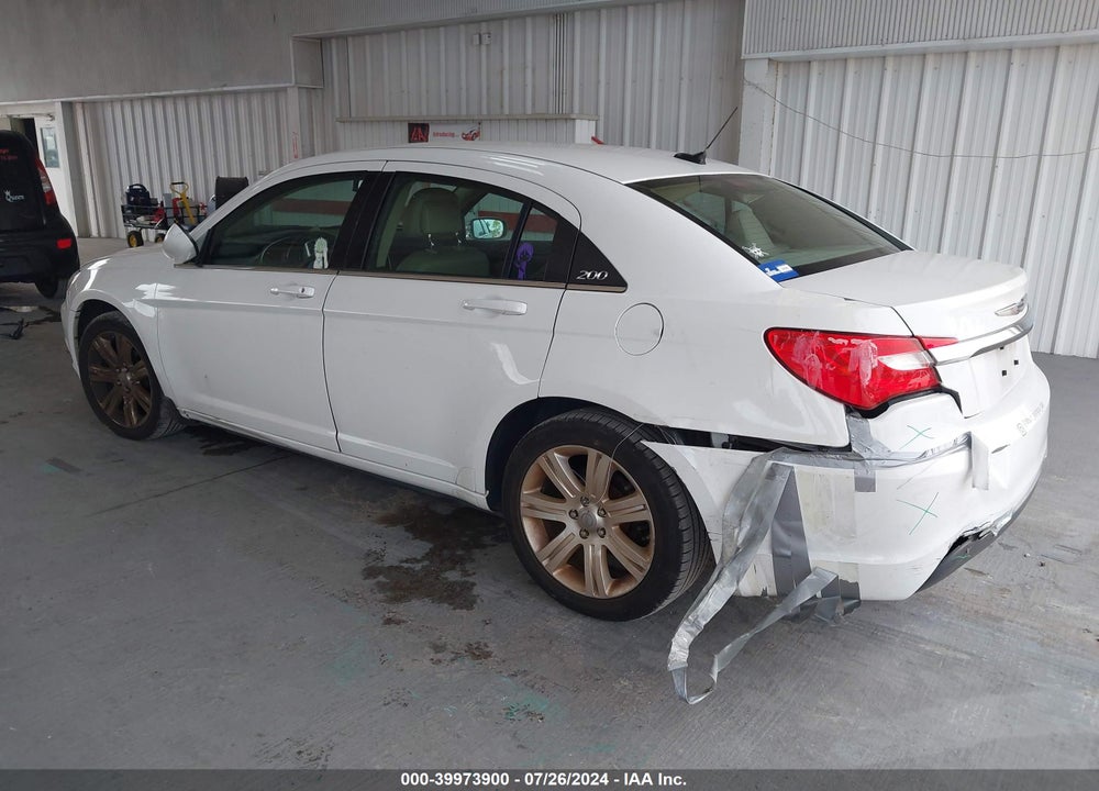 2013 CHRYSLER 200 VIN: 1C3CCBBB2DN610056