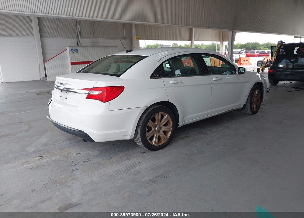 2013 CHRYSLER 200 VIN: 1C3CCBBB2DN610056