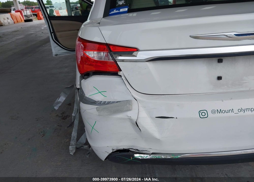 2013 CHRYSLER 200 VIN: 1C3CCBBB2DN610056