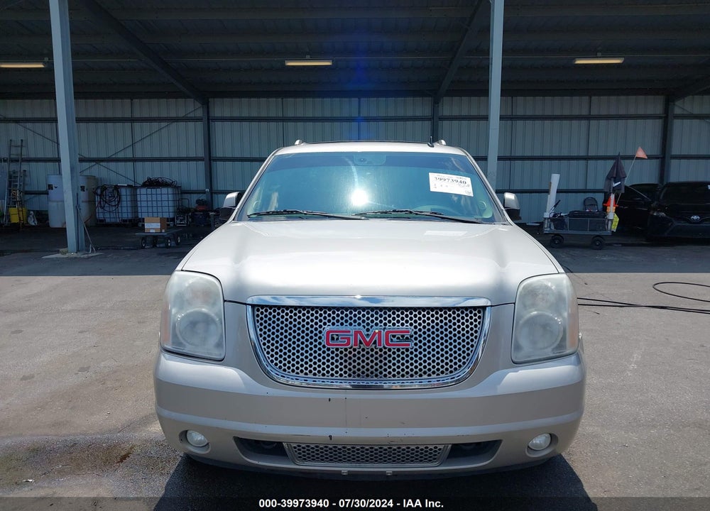2009 GMC YUKON XL 1500 DENALI VIN: 1GKFK06249R163857