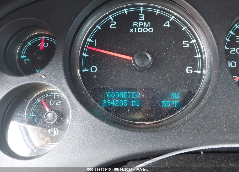 2009 GMC YUKON XL 1500 DENALI VIN: 1GKFK06249R163857