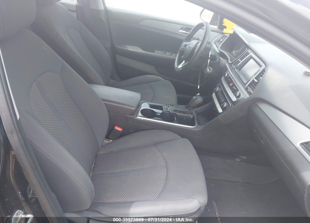 2018 HYUNDAI SONATA SE VIN: 5NPE24AF8JH598532