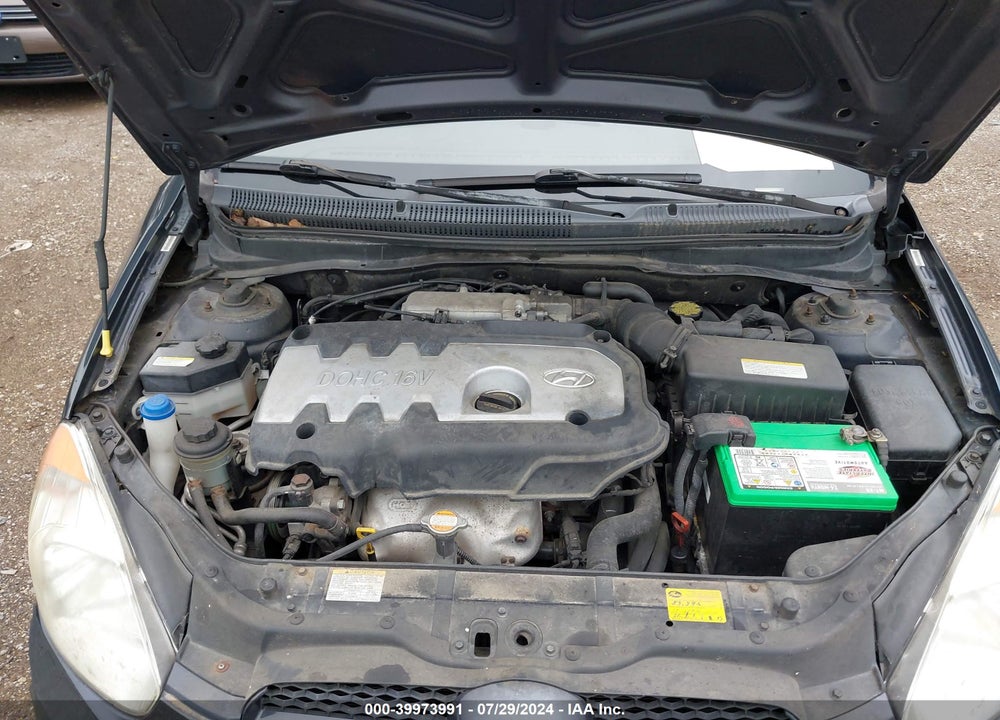 2007 HYUNDAI ACCENT GS VIN: KMHCM36CX7U033736