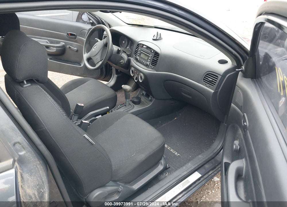 2007 HYUNDAI ACCENT GS VIN: KMHCM36CX7U033736
