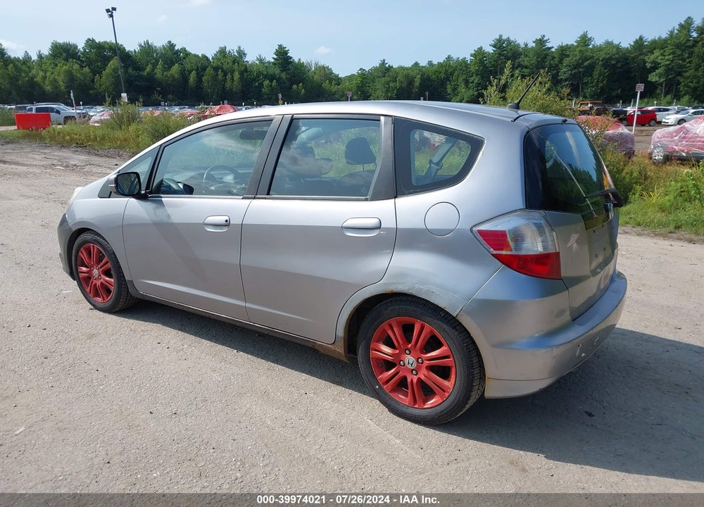 2009 HONDA FIT SPORT VIN: JHMGE874X9S040447