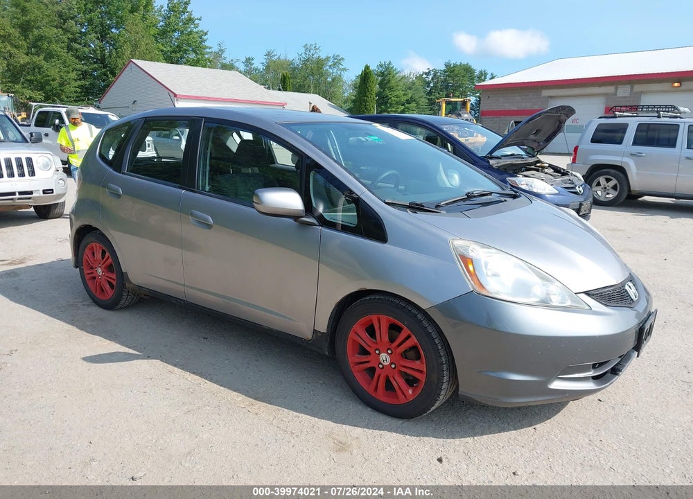 2009 HONDA FIT SPORT VIN: JHMGE874X9S040447