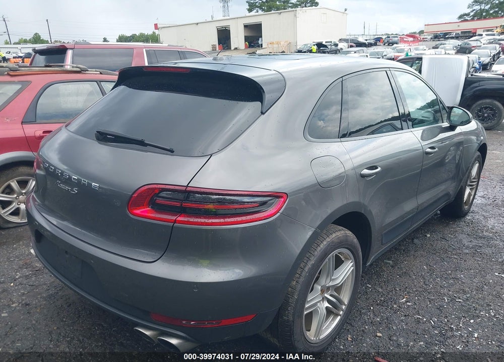 2015 PORSCHE MACAN S VIN: WP1AB2A53FLB58195