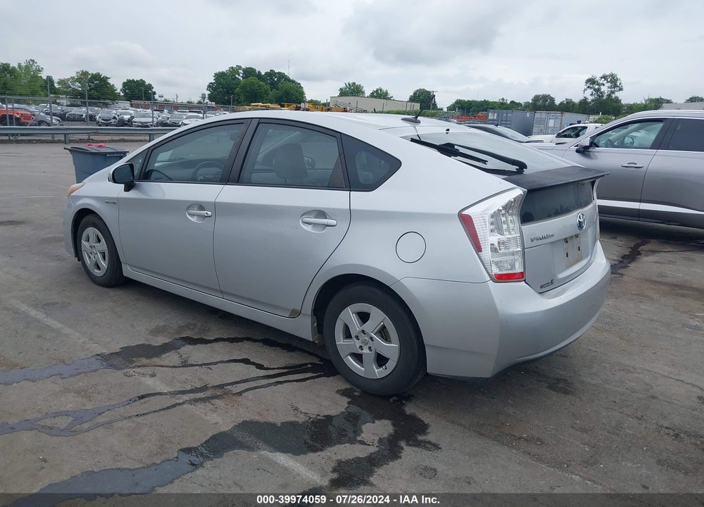 2011 TOYOTA PRIUS TWO VIN: JTDKN3DU3B1367142