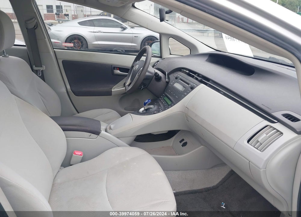2011 TOYOTA PRIUS TWO VIN: JTDKN3DU3B1367142