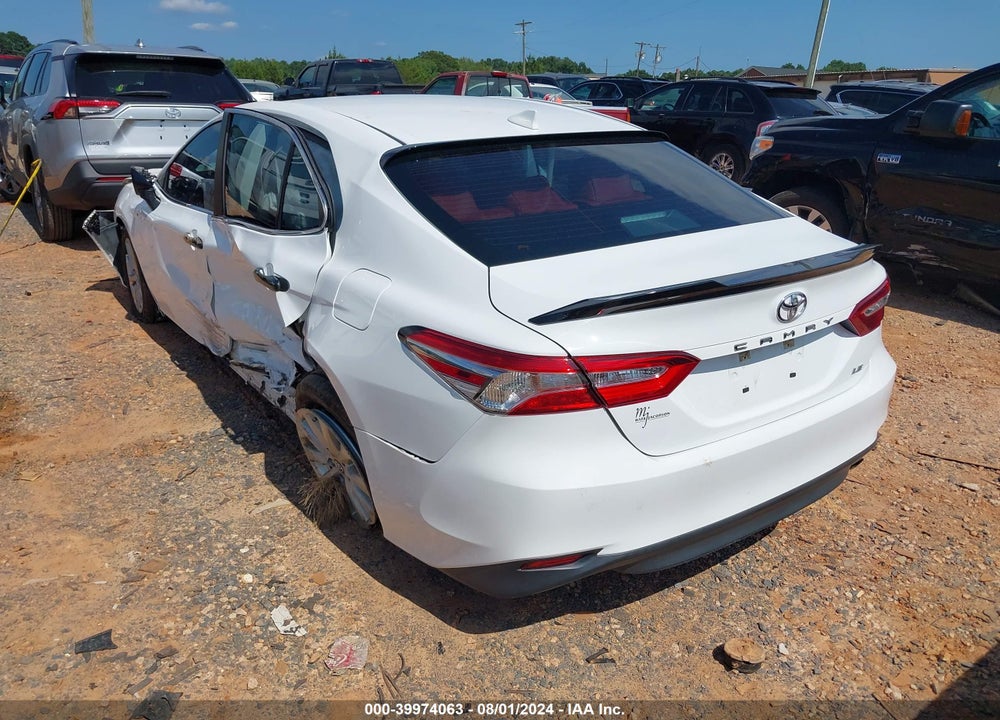 2019 TOYOTA CAMRY LE VIN: 4T1B11HKXKU752989