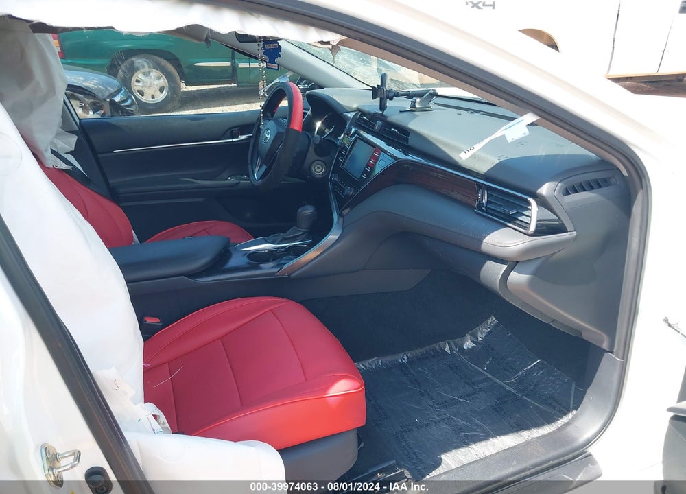 2019 TOYOTA CAMRY LE VIN: 4T1B11HKXKU752989