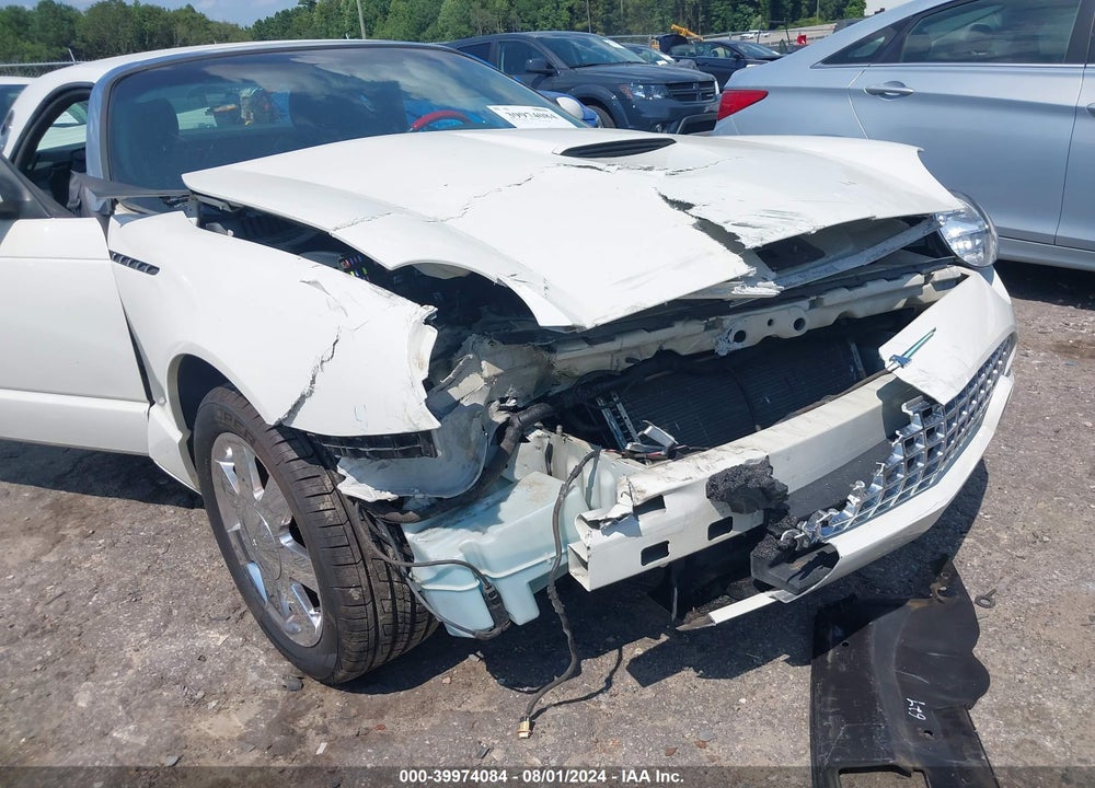 2002 FORD THUNDERBIRD VIN: 1FAHP60A82Y122738
