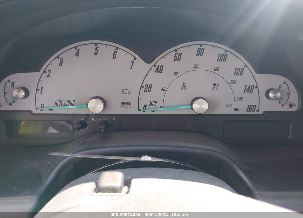2002 FORD THUNDERBIRD VIN: 1FAHP60A82Y122738