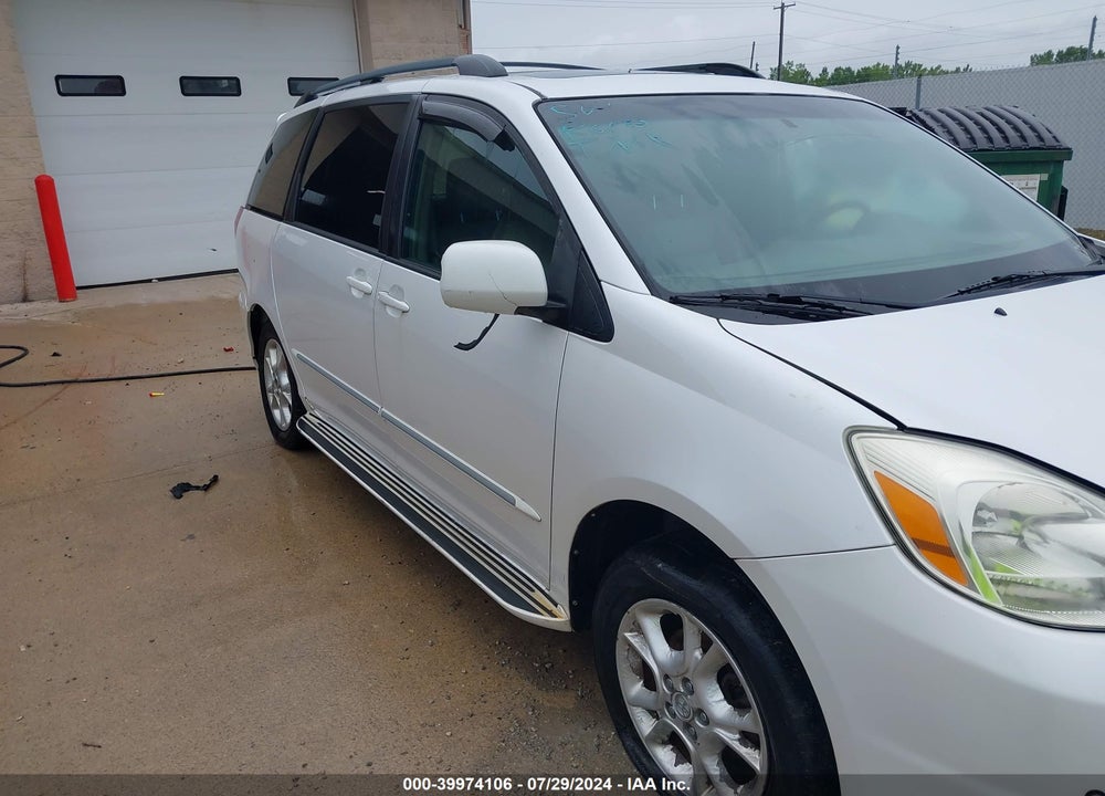 2004 TOYOTA SIENNA XLE LIMITED VIN: 5TDBA22C04S012760