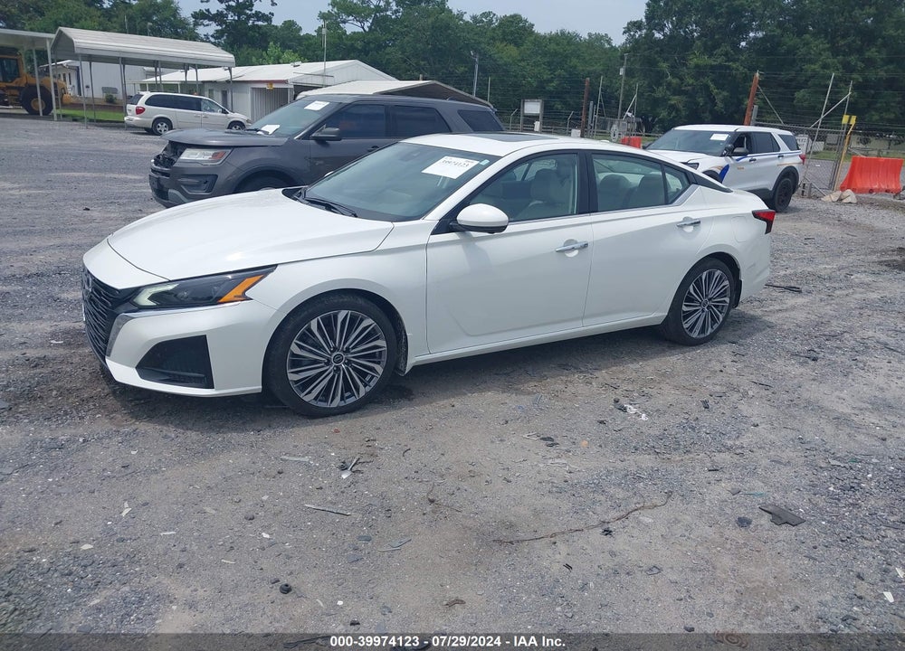 2023 NISSAN ALTIMA SL FWD VIN: 1N4BL4EV8PN413394
