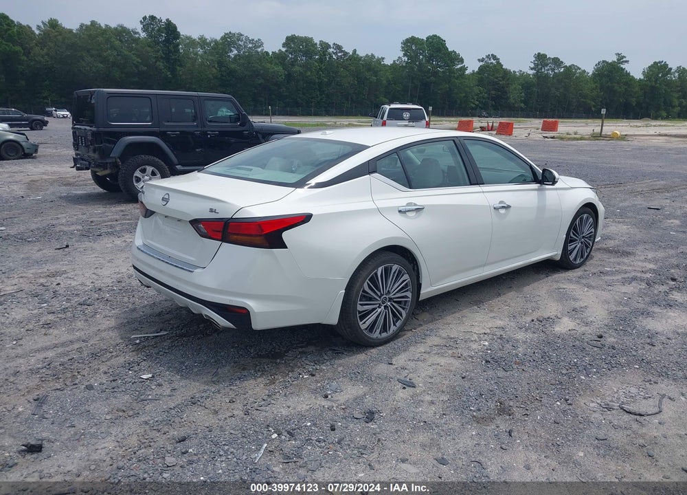 2023 NISSAN ALTIMA SL FWD VIN: 1N4BL4EV8PN413394