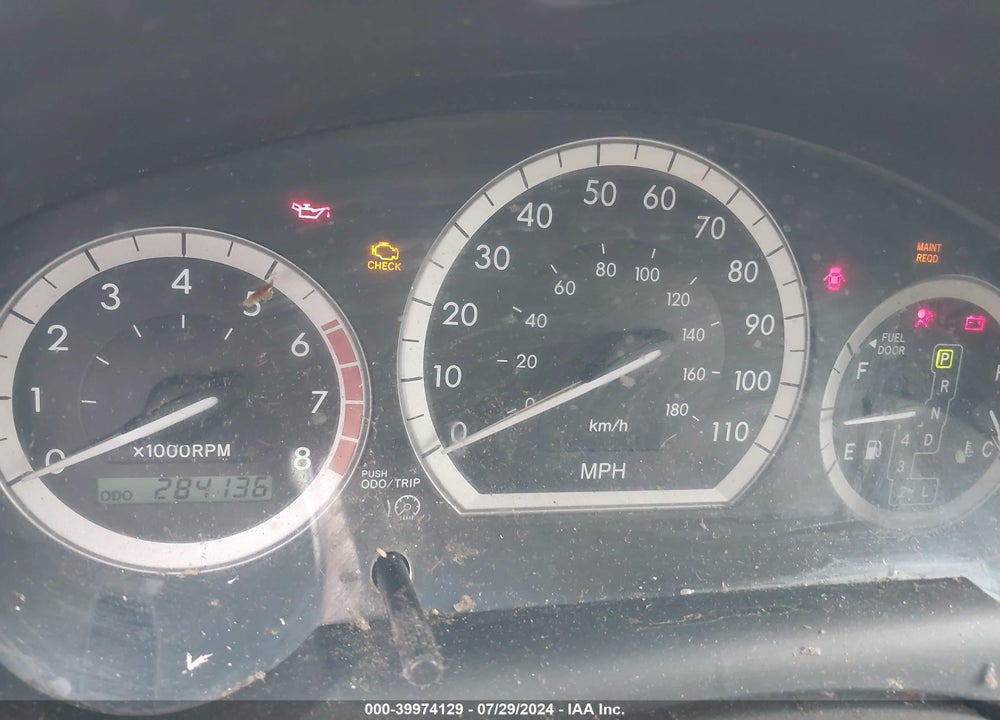 2005 TOYOTA SIENNA XLE VIN: 5TDZA22C25S342058