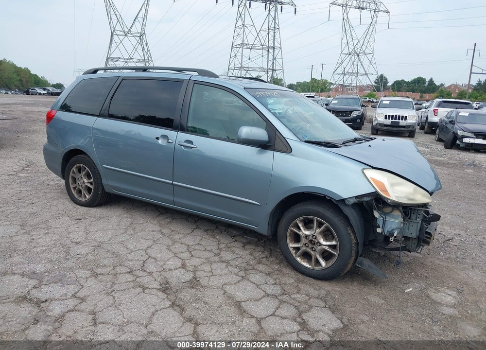 2005 TOYOTA SIENNA XLE VIN: 5TDZA22C25S342058