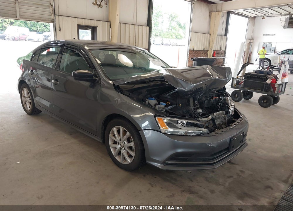 2015 VOLKSWAGEN JETTA 1.8T SE VIN: 3VWD17AJ0FM249285