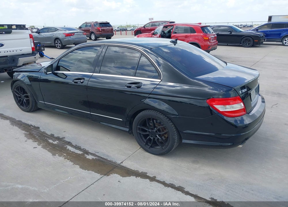 2011 MERCEDES-BENZ C 300 LUXURY 4MATIC/SPORT 4MATIC VIN: WDDGF8BB7BR135524