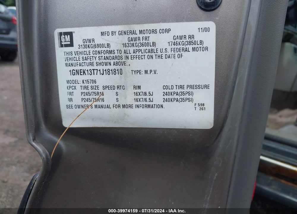 2001 CHEVROLET TAHOE LS VIN: 1GNEK13T71J181810