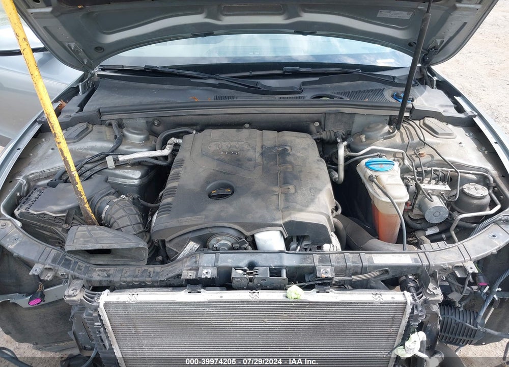 2010 AUDI A5 VIN: WAULFAFH6AN008040