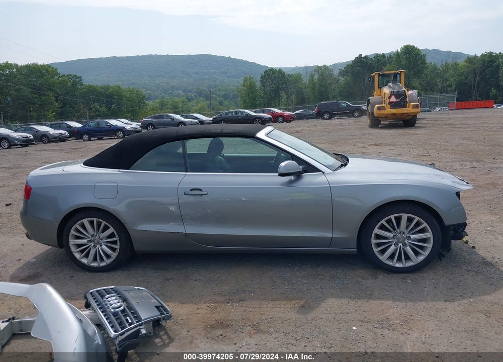 2010 AUDI A5 VIN: WAULFAFH6AN008040