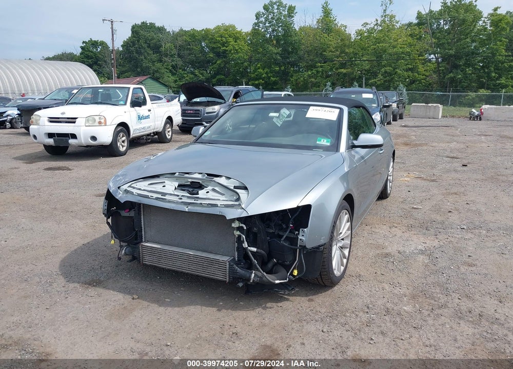 2010 AUDI A5 VIN: WAULFAFH6AN008040