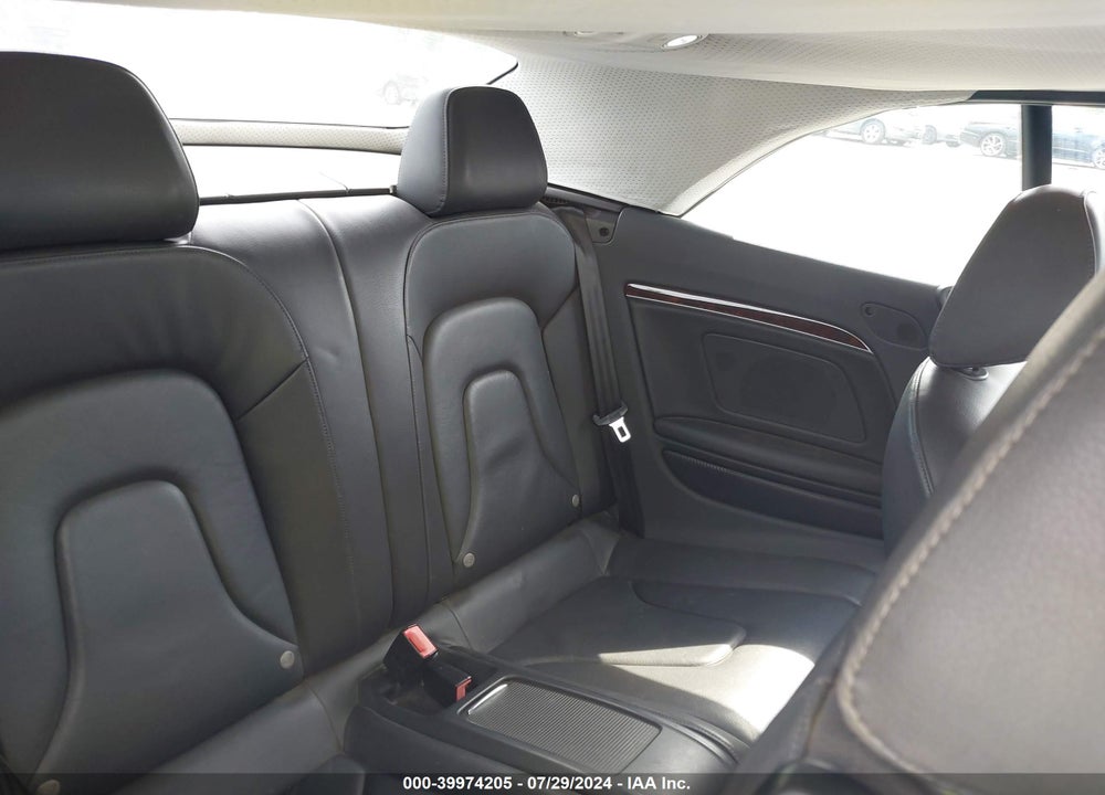 2010 AUDI A5 VIN: WAULFAFH6AN008040