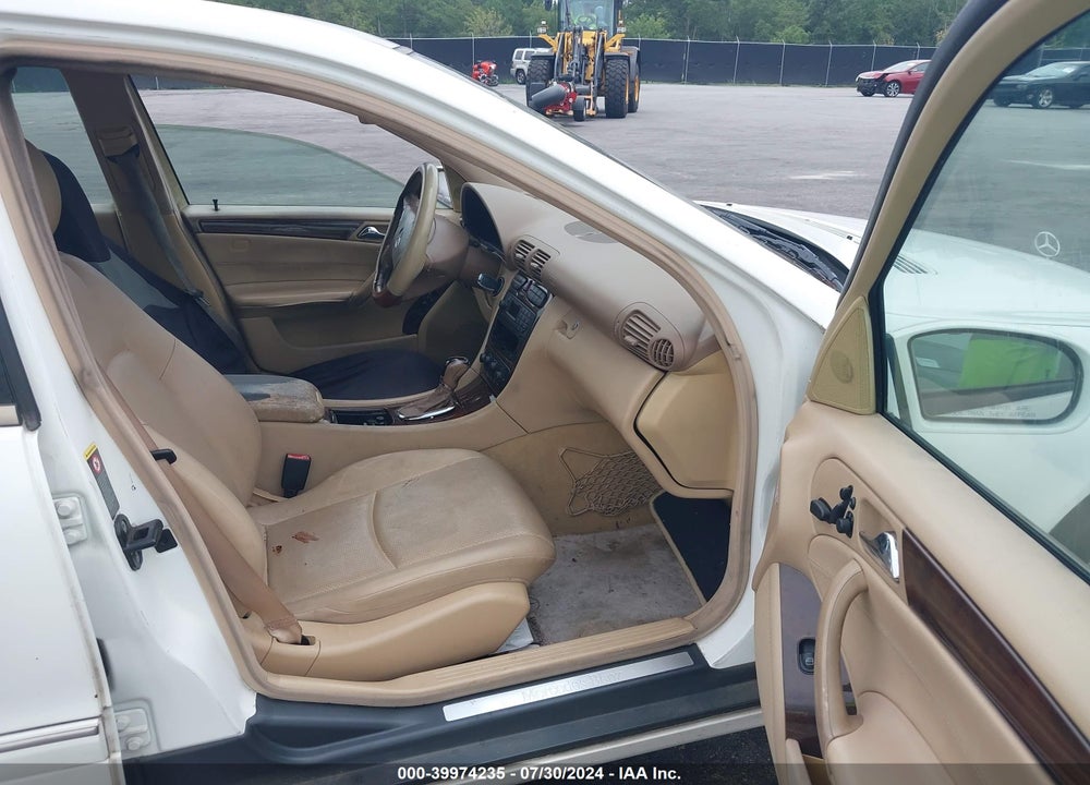 2003 MERCEDES-BENZ C 240 VIN: WDBRF61J63F305020