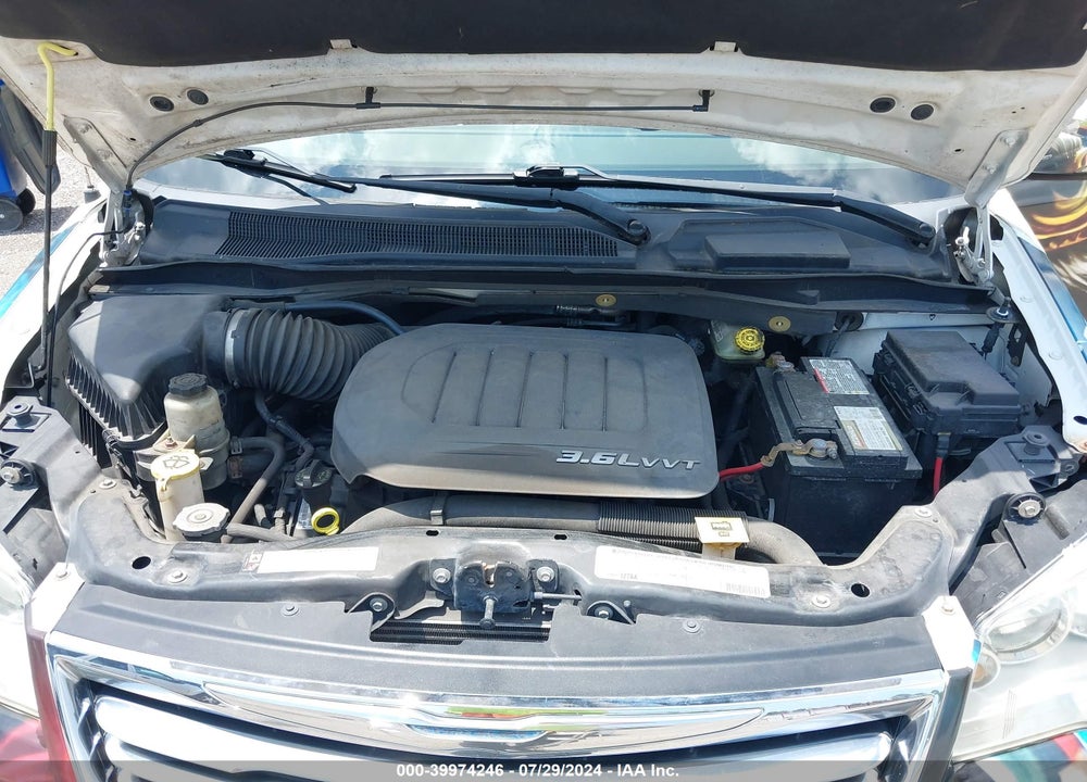 2011 CHRYSLER TOWN & COUNTRY TOURING-L VIN: 2A4RR8DG1BR714516