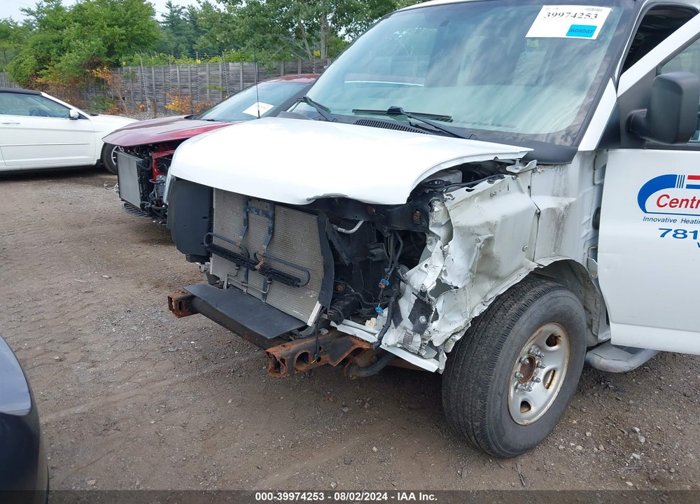 2018 GMC SAVANA 2500 WORK VAN VIN: 1GTW7AFG6J1910652