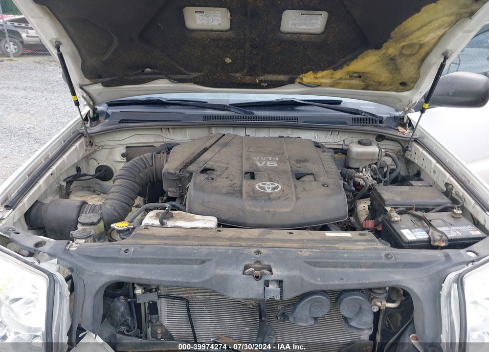 2008 TOYOTA 4RUNNER SR5 V6 VIN: JTEBU14R38K024073