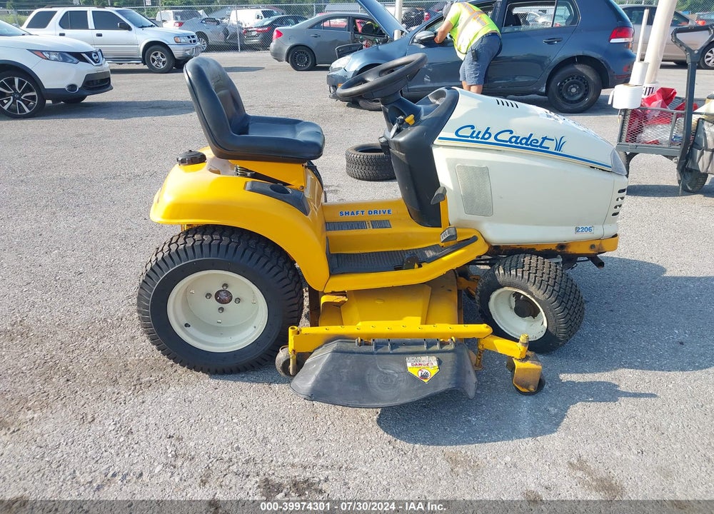 2000 CUBCADET RZT50 VIN: 220613A298M100