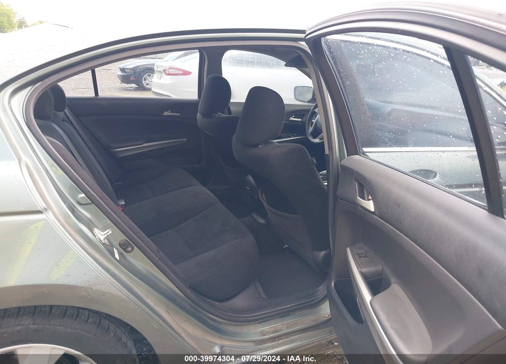 2010 HONDA ACCORD 2.4 EX VIN: 1HGCP2F73AA130618