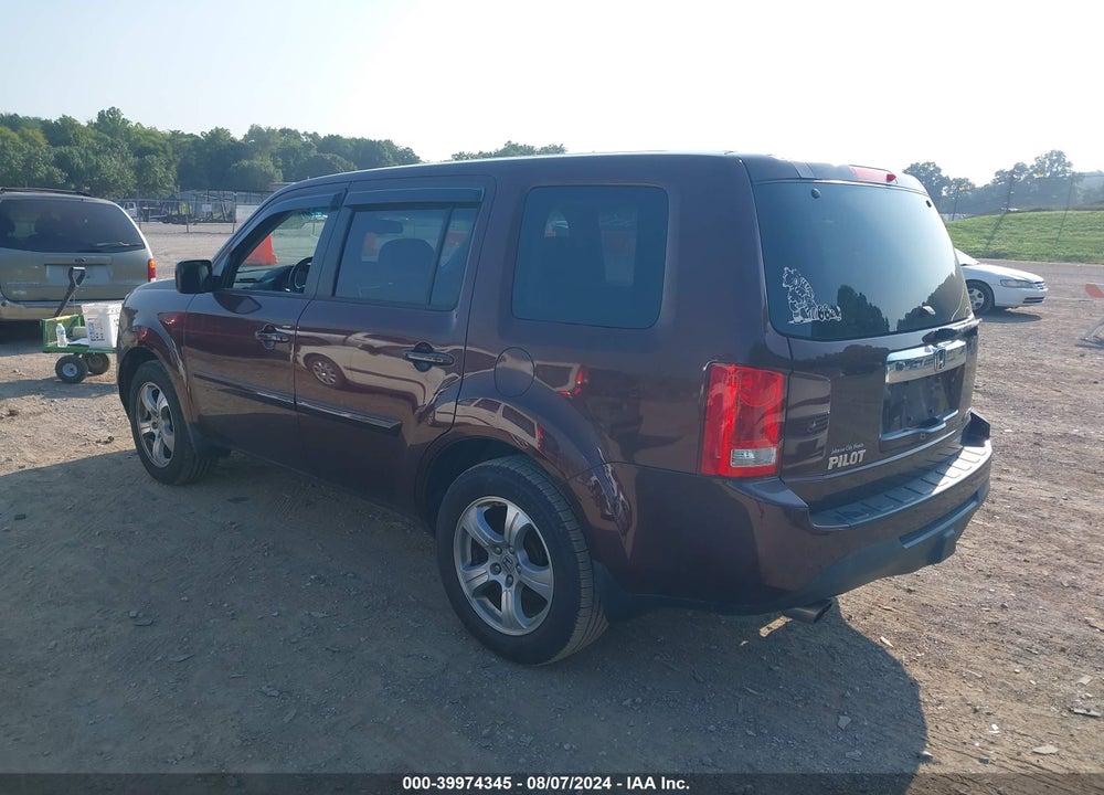 2015 HONDA PILOT EX-L VIN: 5FNYF4H59FB037549