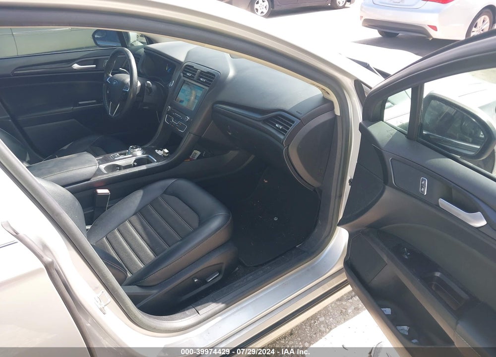 2018 FORD FUSION SE VIN: 3FA6P0H70JR287077