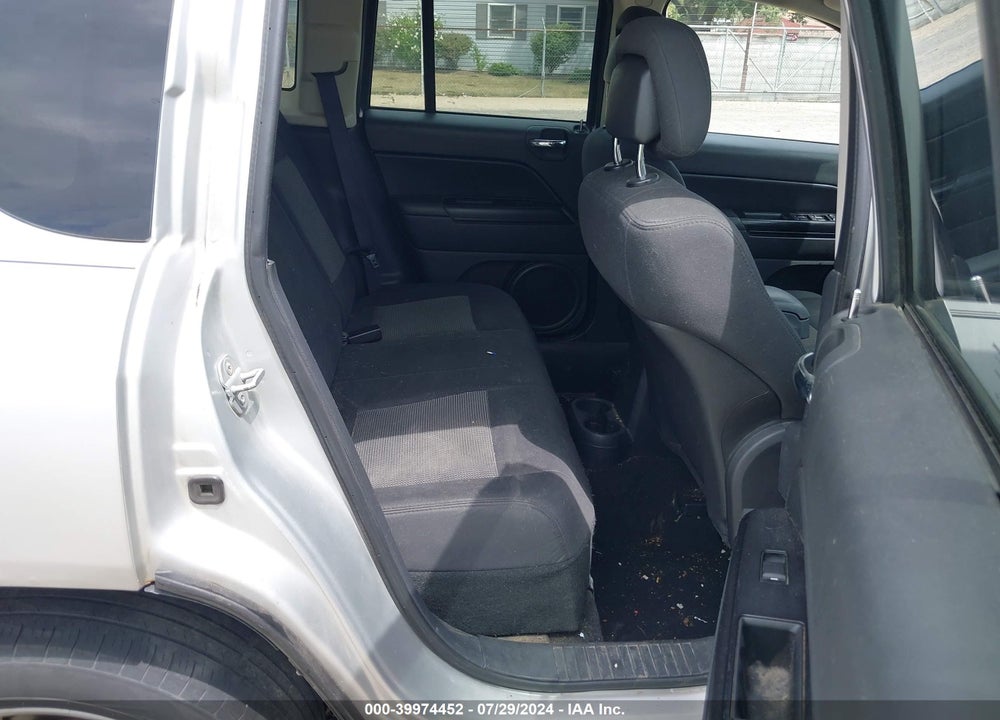 2011 JEEP COMPASS VIN: 1J4NF1FB7BD134738