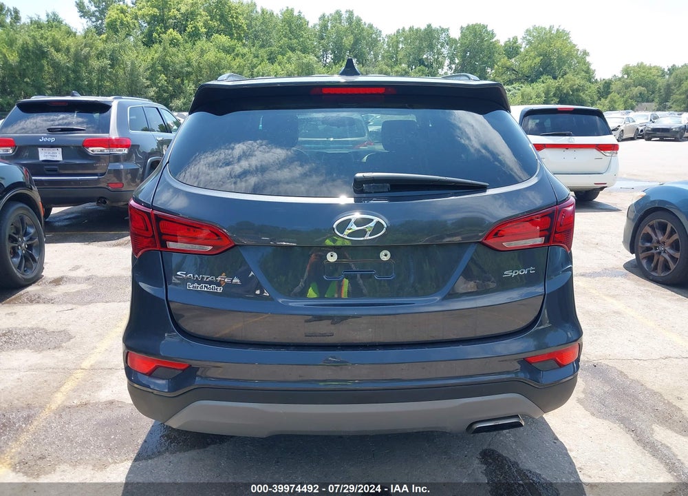 2018 HYUNDAI SANTA FE SPORT 2.4L VIN: 5XYZU3LB4JG560139