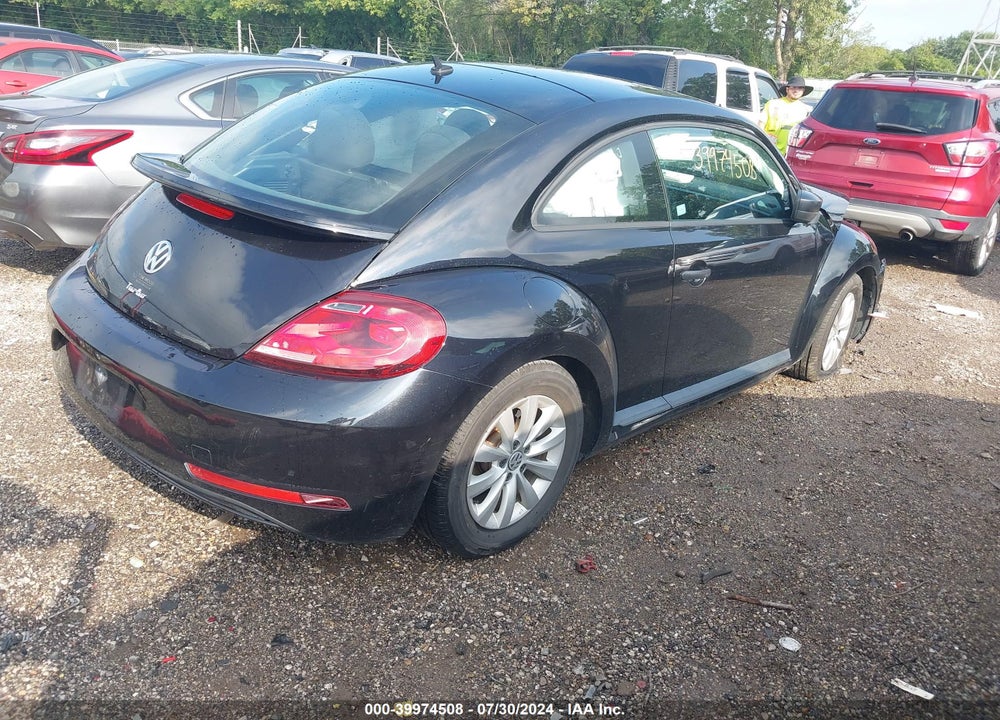 2018 VOLKSWAGEN BEETLE 2.0T COAST/2.0T S VIN: 3VWFD7AT4JM701877