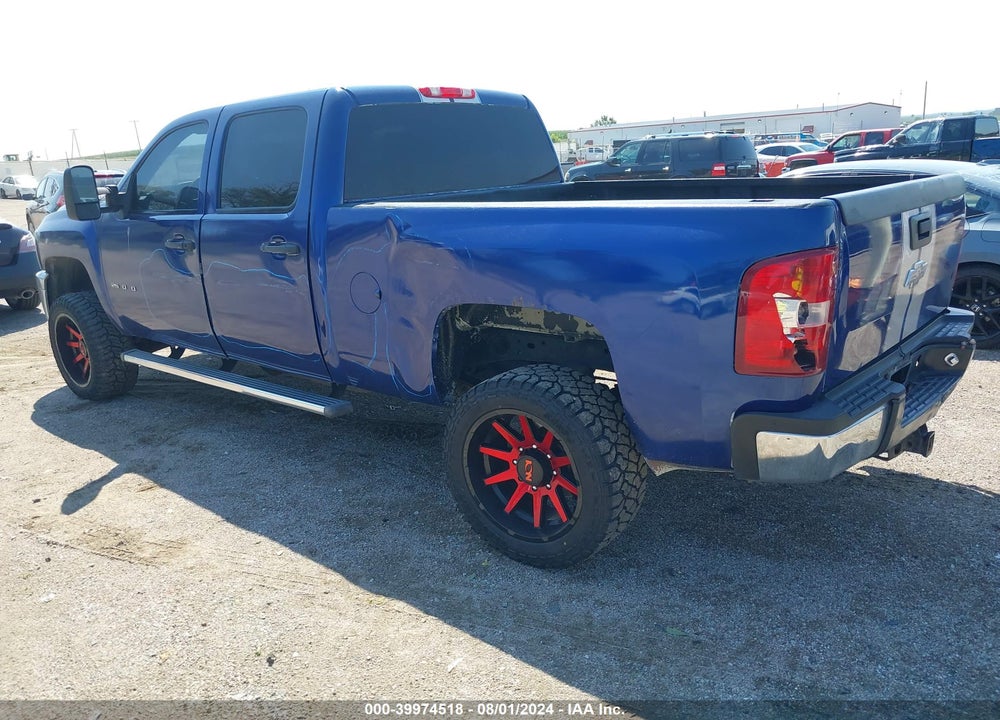 2011 CHEVROLET SILVERADO 2500HD WORK TRUCK VIN: 1GC1KVCG0BF131093