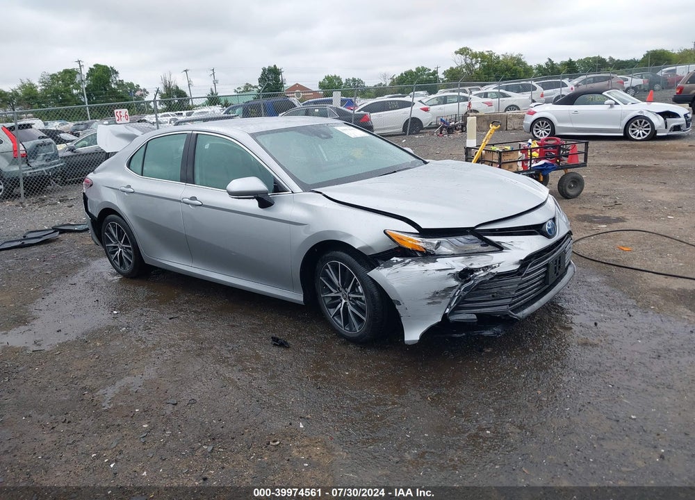 2024 TOYOTA CAMRY HYBRID XLE VIN: 4T1F31AK8RU071679