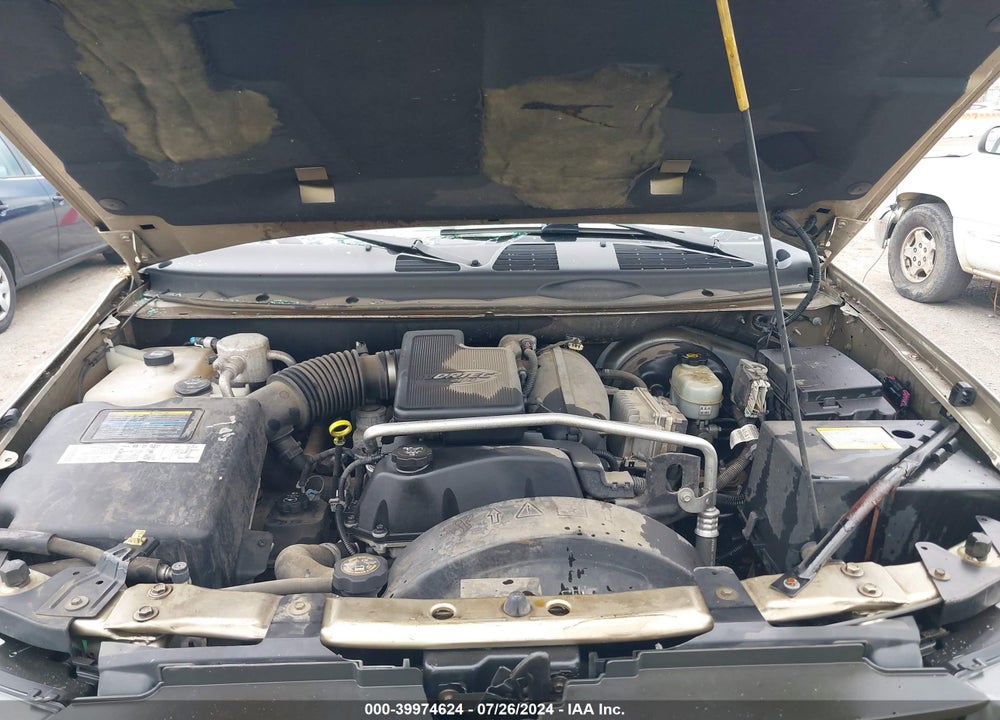 2004 CHEVROLET TRAILBLAZER LS VIN: 1GNDS13S842424655