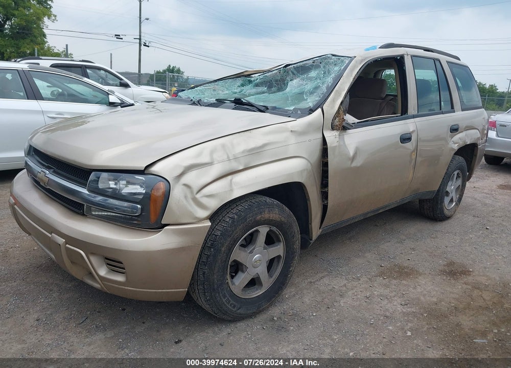 2004 CHEVROLET TRAILBLAZER LS VIN: 1GNDS13S842424655
