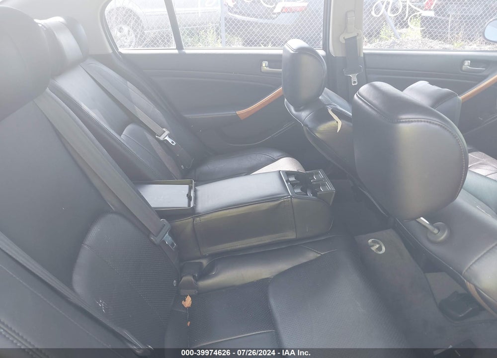 2004 INFINITI G35X VIN: JNKCV51F14M707037
