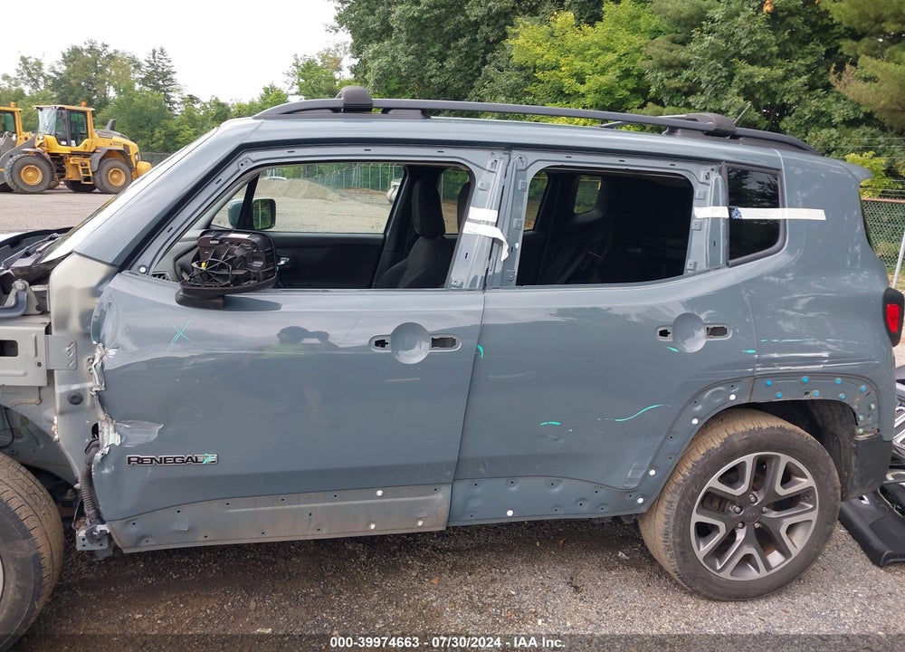 2017 JEEP RENEGADE LATITUDE 4X4 VIN: ZACCJBBB8HPF22336