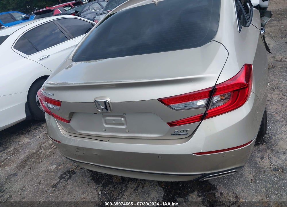 2018 HONDA ACCORD TOURING 2.0T VIN: 1HGCV2F99JA028022