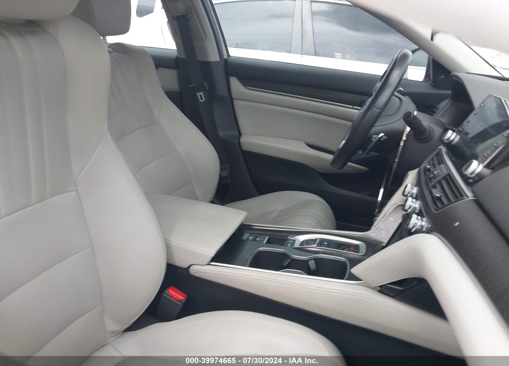 2018 HONDA ACCORD TOURING 2.0T VIN: 1HGCV2F99JA028022