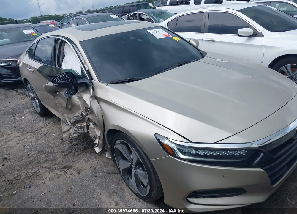 2018 HONDA ACCORD TOURING 2.0T VIN: 1HGCV2F99JA028022