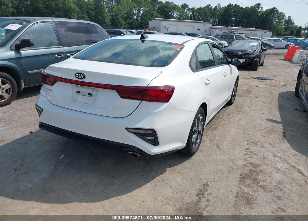2021 KIA FORTE LXS VIN: 3KPF24AD2ME306837